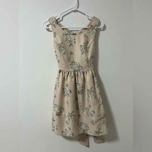 NICE CLAUP Peach Beige Floral Mini Dress - Picture 1 of 8